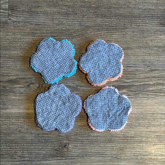 4 Pack Colorful Flower Coasters Set - Picture 2 of 2